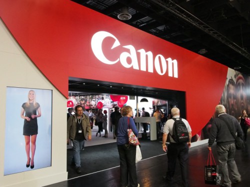 canon-stand