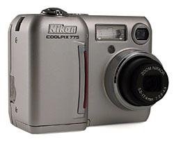 Nikon Coolpix 775