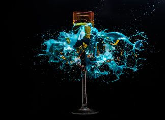 A pohárpuszító – avagy így fotózhatsz pohártörést