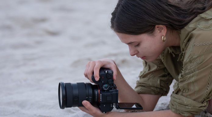 Gyors full-frame MILC 3000 euróért: Sony Alpha 7 V