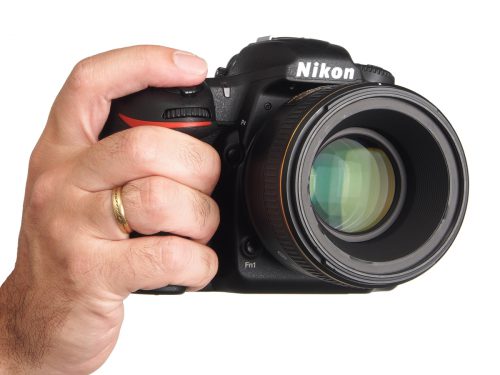 Nikon_D500_fronthand